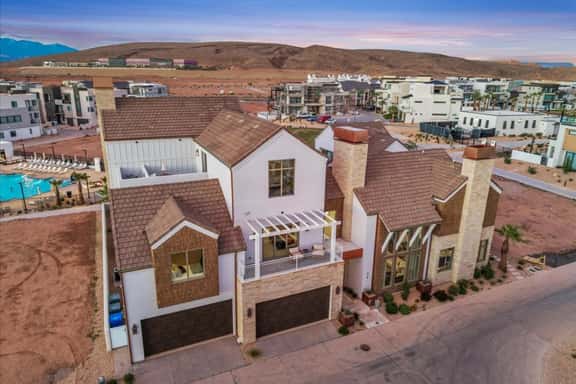 Rockaway Retreat at Desert Color by Ember Stays - Image 1
