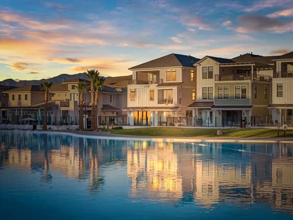 Edgewater at Desert Color by Ember Stays - Image 4